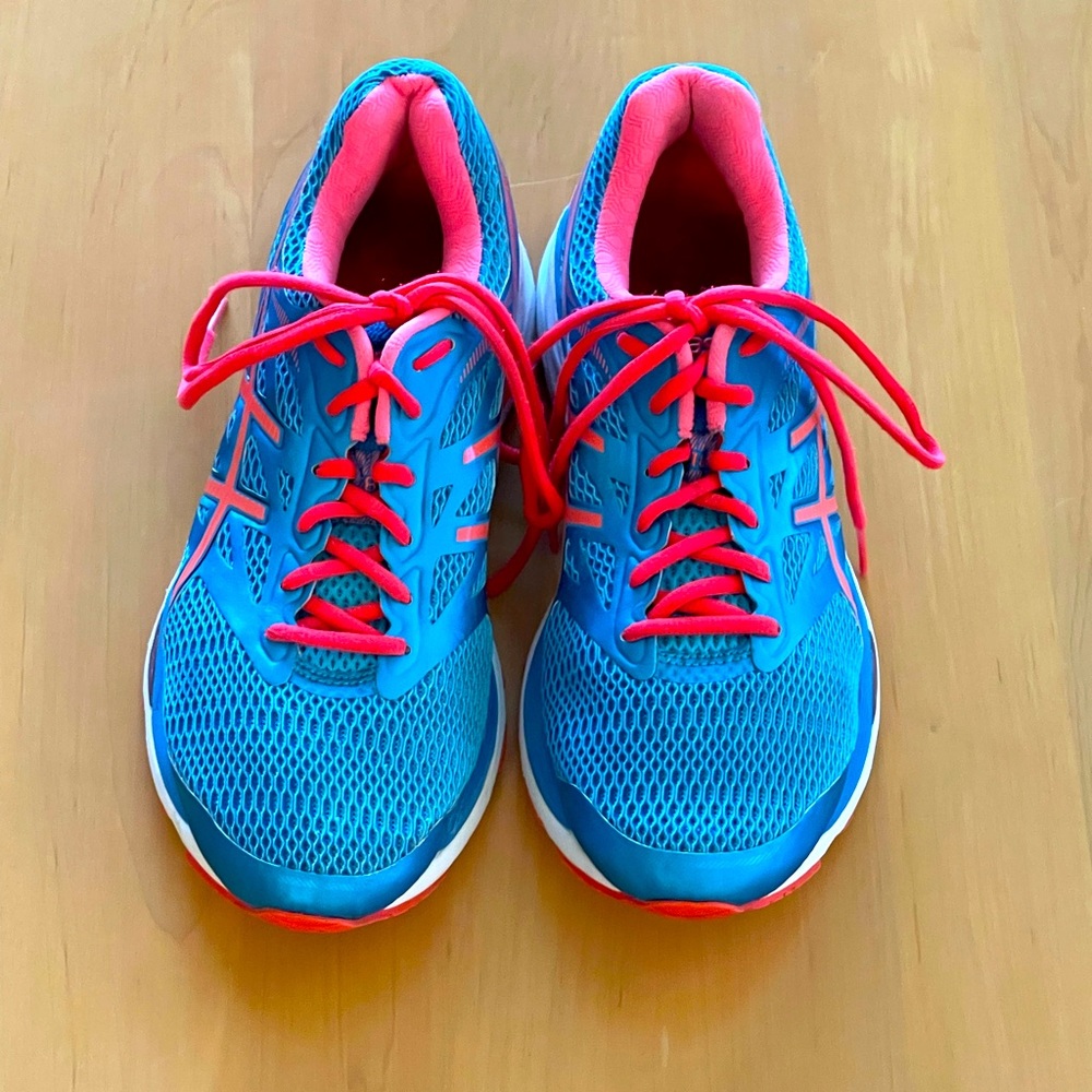 ASICS FLUID RIDE ATHLETIC SHOES